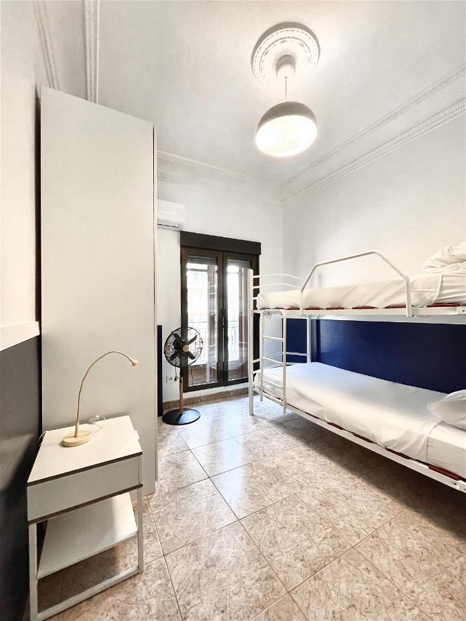 Az The Zity Hostel - Coliving サラゴサ エクステリア 写真