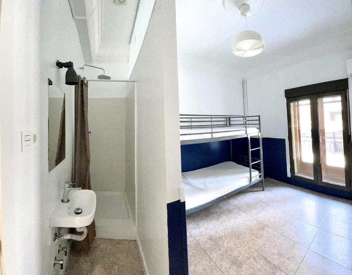 Az The Zity Hostel - Coliving サラゴサ エクステリア 写真